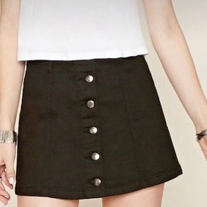 F21 button up skirt